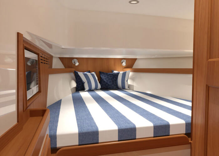 hinckley-picnic-boat-39-lower-cabin