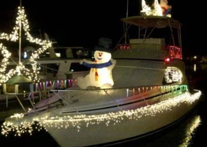 holiday-parade-hyannis-cape-cod-chamber-photo