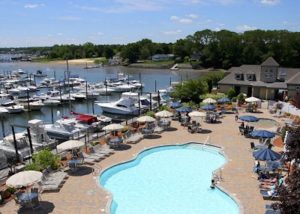 north-shore-marinas-davensport-marina-photo-pool