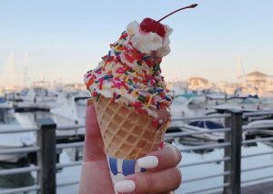 marina-bay-rest-donatos-gelato-cone