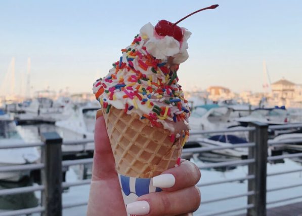 marina-bay-rest-donatos-gelato-cone