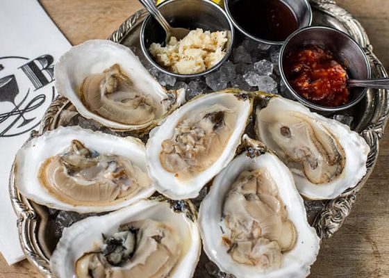 5restaurants-blyth-and-burrows-oysters