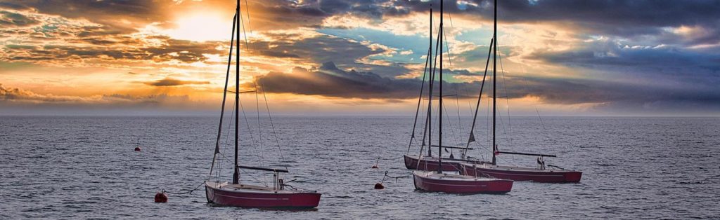 boats-7-anchorages-featured