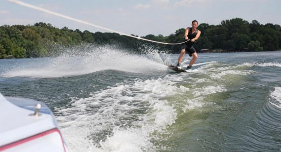 wakeboard-on-lake-ai-generated